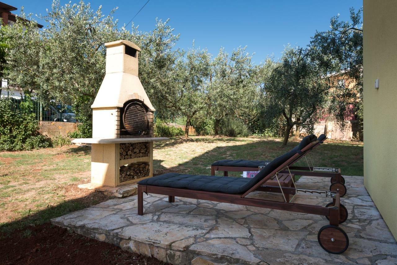 Ferienhaus Maredi With Pool Pula